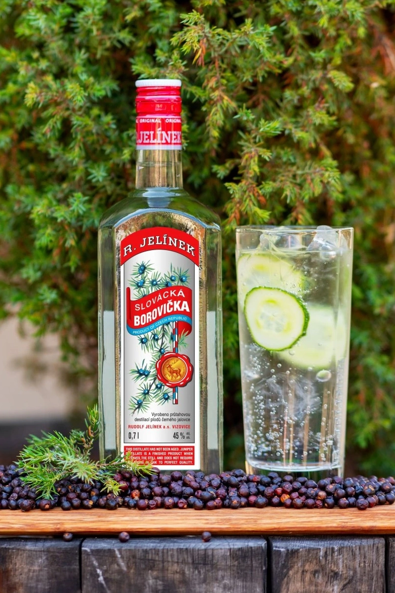 R. Jelinek Slovácká Borovička hangulatkép